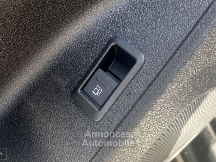 Audi Q3 45 TFSIe 245 ch S tronic 6 S line - 14