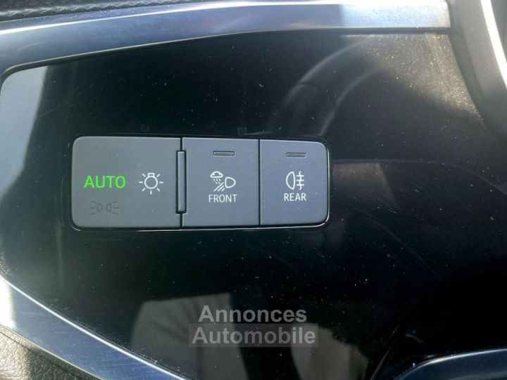 Audi Q3 45 TFSIe 245 ch S tronic 6 S line - 15