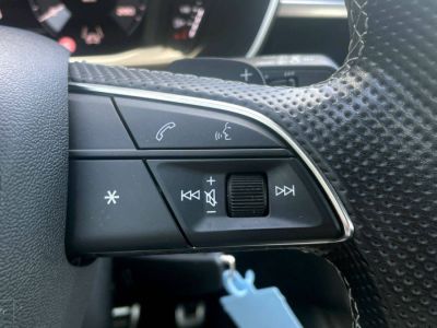 Audi Q3 45 TFSIe 245 ch S tronic 6 S line   - 18