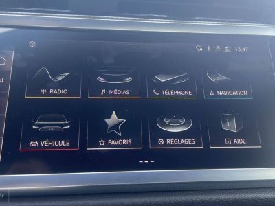 Audi Q3 45 TFSIe 245 ch S tronic 6 S line   - 22