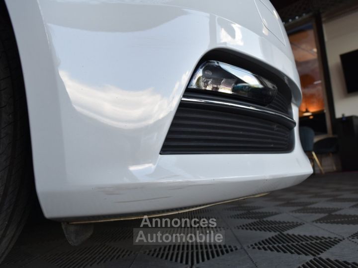 Audi A3 20 TDI 150 Ambiente / SUIVI COMPLET / 2EME MAIN - 42