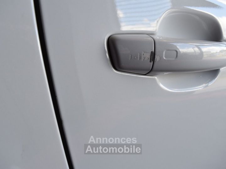 Audi A3 20 TDI 150 Ambiente / SUIVI COMPLET / 2EME MAIN - 44