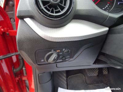 Audi Q2 35 14 TFSI 150CH COD BUSINESS LINE S TRONIC 7   - 19