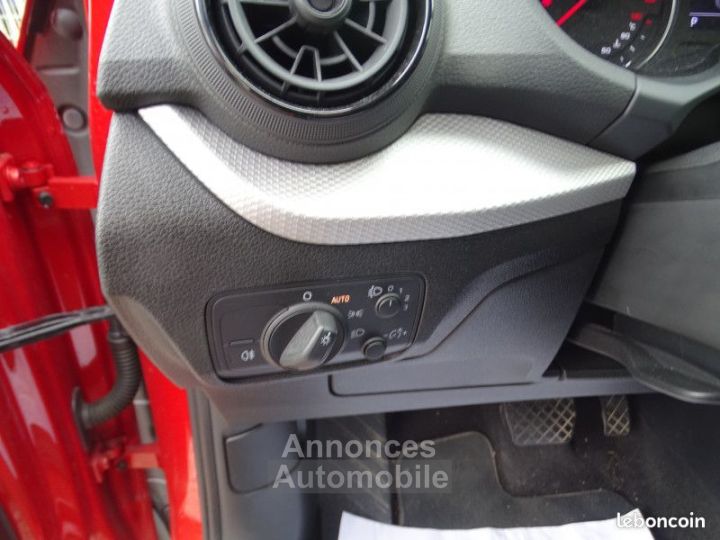 Audi Q2 35 14 TFSI 150CH COD BUSINESS LINE S TRONIC 7 - 19