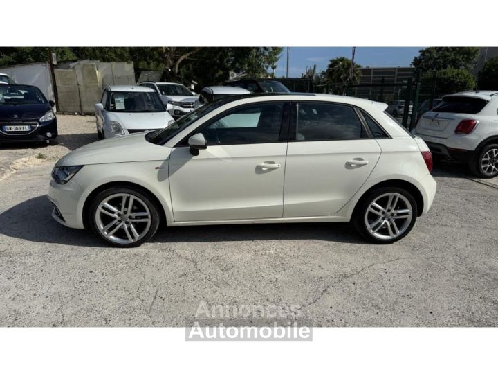 Audi A1 Sportback 12 TFSI 86cv S-line - 4
