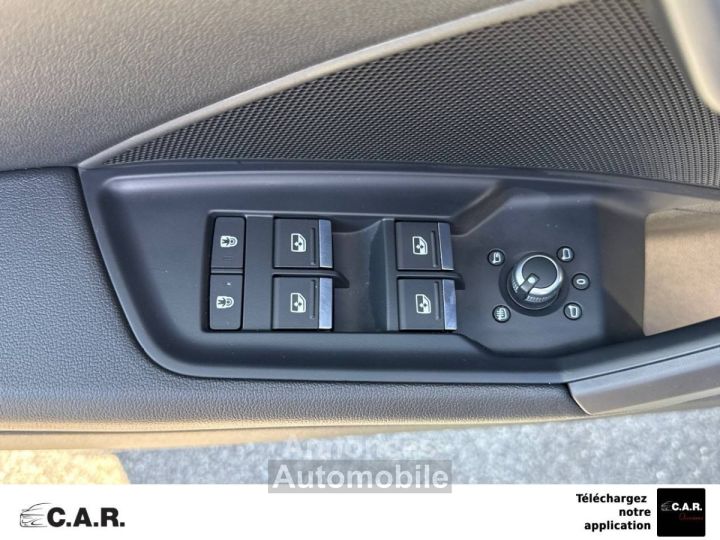 Audi A3 Sportback 35 TFSI Mild Hybrid 150 S tronic 7 Design Luxe - 12