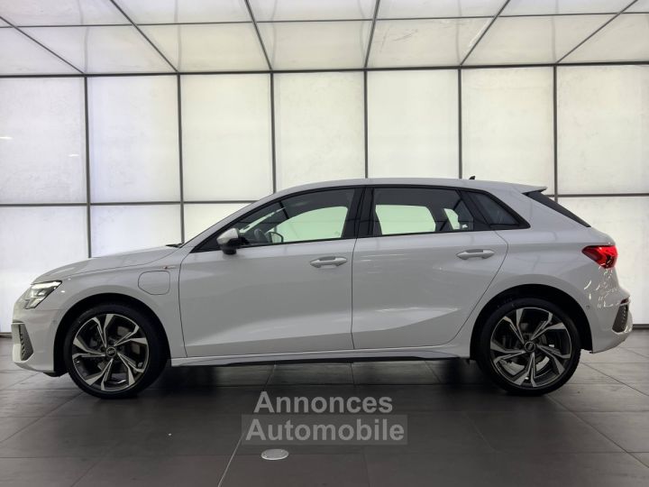 Audi A3 Sportback 40 TFSIe 204 S tronic 6 S Line - 2