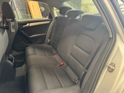 Audi A4 20 TDI 143 DPF Ambiente - entretien suivi - très bon état général   - 10