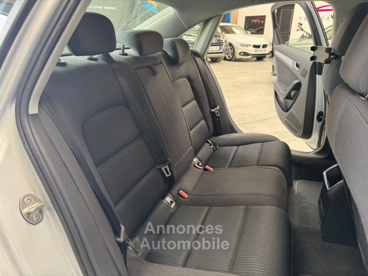 Audi A4 20 TDI 143 DPF Ambiente - entretien suivi - très bon état général - 12