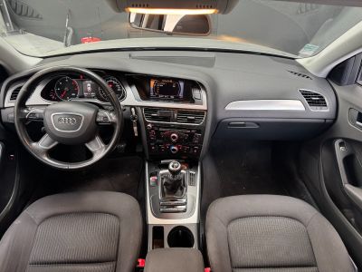 Audi A4 20 TDI 143 DPF Ambiente - entretien suivi - très bon état général   - 14