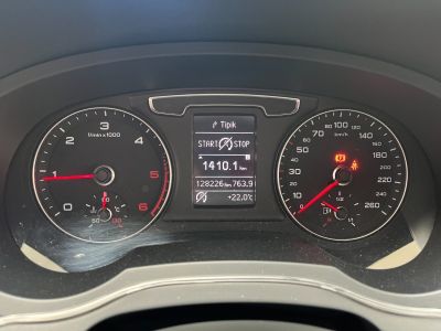 Audi Q3 20 TDI 120 - DEMARRAGE SANS CLE - SIEGES CHAUFFANTS - RADAR DE RECUL - GPS   - 29