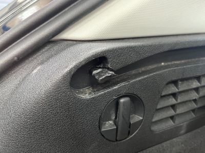 Audi Q3 20 TDI 120 - DEMARRAGE SANS CLE - SIEGES CHAUFFANTS - RADAR DE RECUL - GPS   - 35