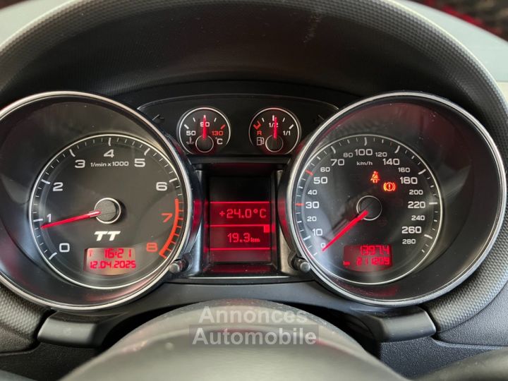 Audi TT 20 TFSI 200 - CARNET SUIVI COMPLET - DISTRIBUTION OK - 28