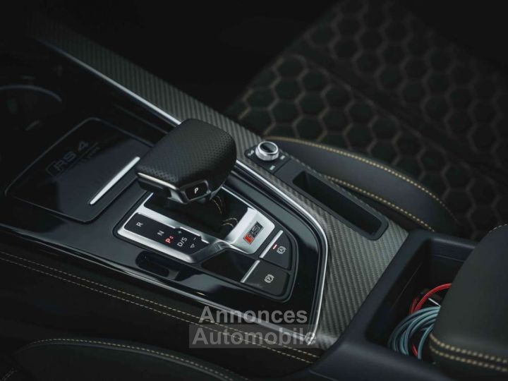 Audi RS4 Avant 29 V6 TFSI Quattro 25 Years Edition - 13
