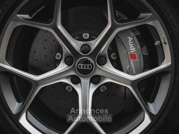 Audi RS4 Avant 29 V6 TFSI Quattro 25 Years Edition - 26