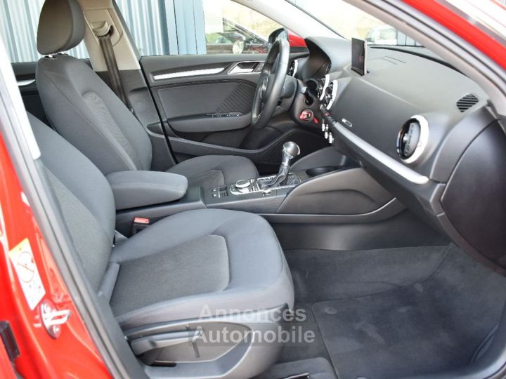 Audi A3 35 TFSI COD 150 S TRONIC 7 - 22