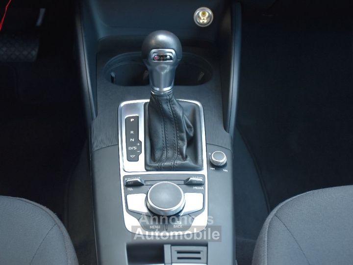 Audi A3 35 TFSI COD 150 S TRONIC 7 - 28