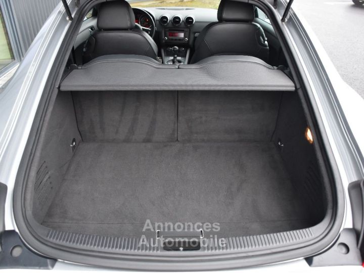 Audi TT COUPE V6 32 250 QUATTRO DSG6 - 24