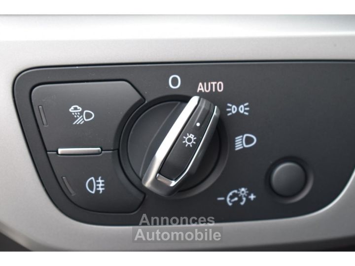 Audi A4 BUSINESS 35 TFSI 150 S tronic 7 Business Executive - 21
