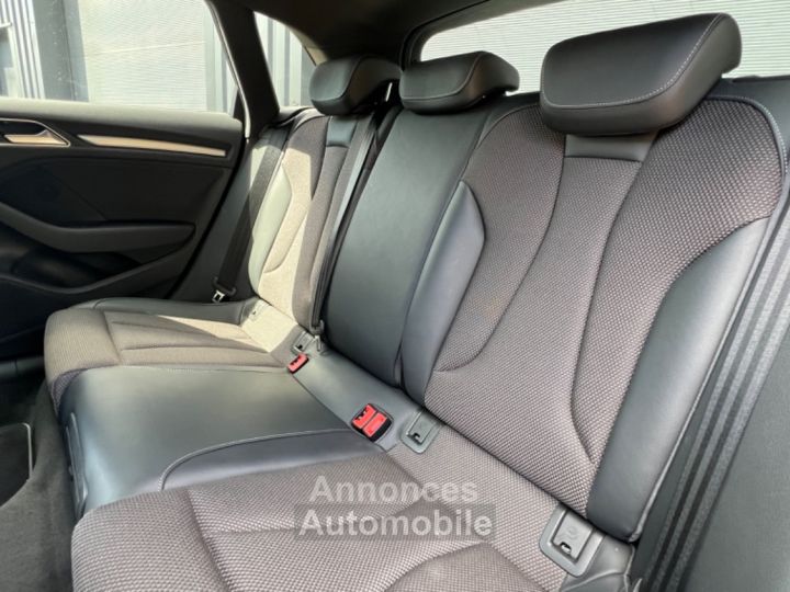 Audi A3 A3 Sportback - crédit 380 euros par mois - BVA - S line - caméra de recul - jantes Sport - volant méplat -Origine France - 12