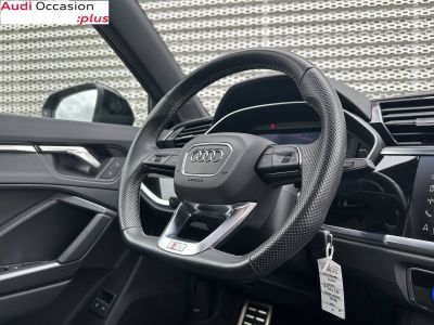 Audi Q3 45 TFSIe 245 ch S tronic 6 S line   - 7