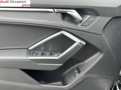 Audi Q3 45 TFSIe 245 ch S tronic 6 S line   - 13