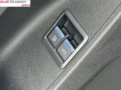 Audi Q3 45 TFSIe 245 ch S tronic 6 S line   - 14