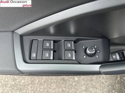 Audi Q3 45 TFSIe 245 ch S tronic 6 S line   - 15