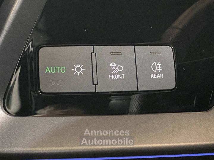 Audi A3 Sportback AUDU 35 TDI 150 SLINE STRONIC SONO - 25