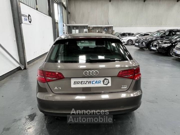 Audi A3 III 16 TDI 110ch Attraction - 5