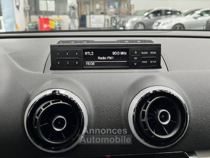 Audi A3 III 16 TDI 110ch Attraction - 11