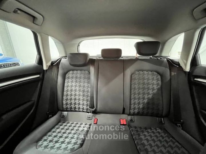 Audi A3 III 16 TDI 110ch Attraction - 15