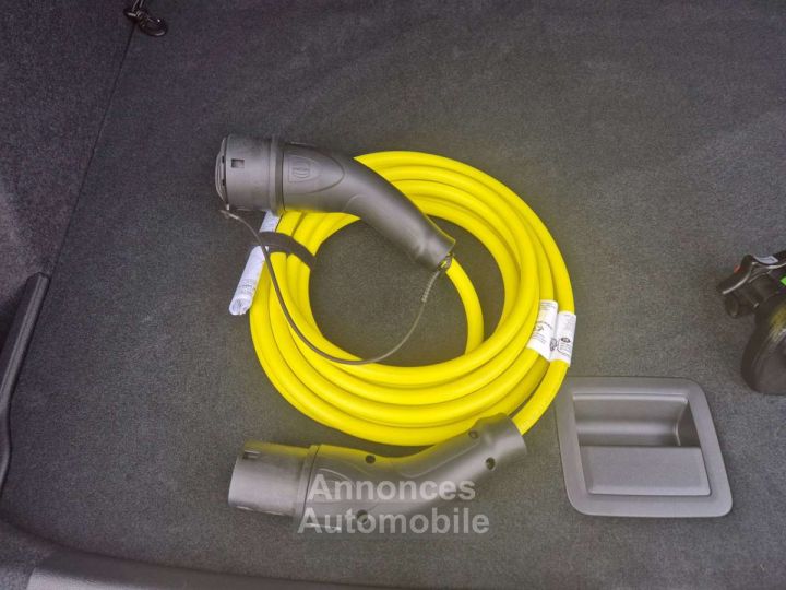 Audi A3 Sportback 40 TFSI -13000 KM--ETAT NEUF-GARANTIE - 24