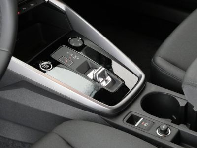 Audi A3 Sportback 40 TFSIe 204 S tronic 6 Business Executive   - 8