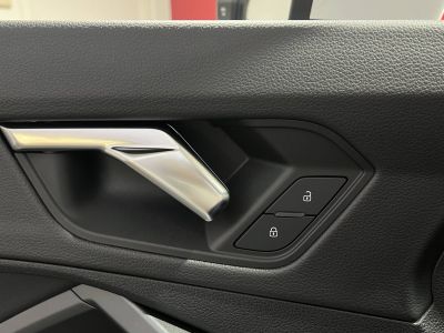 Audi Q3 Sportback 45 TFSIe  245 ch S tronic 6 S line   - 18