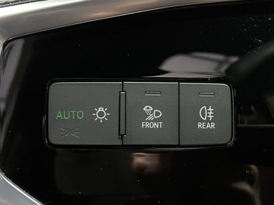 Audi Q3 Sportback 45 TFSIe  245 ch S tronic 6 S line   - 21