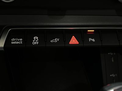Audi Q3 Sportback 45 TFSIe  245 ch S tronic 6 S line   - 45