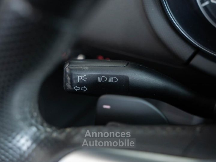 Audi TT Roadster 20 TFSI 200 S-tronic S-Line - 19