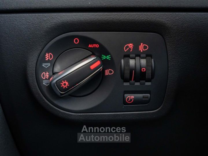 Audi TT Roadster 20 TFSI 200 S-tronic S-Line - 21