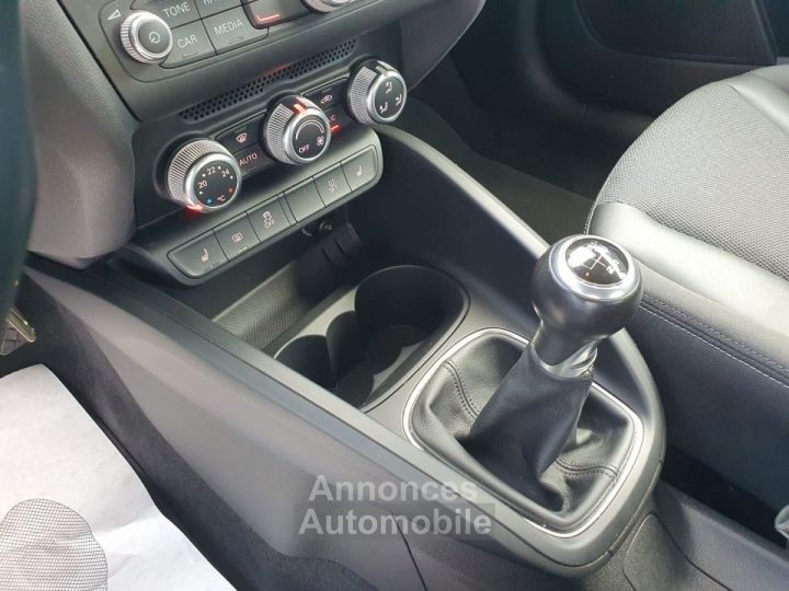 Audi A1 12 TFSI 86CH AMBIENTE - 11