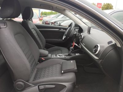 Audi A3 III 14 TFSI 125ch Business Line S tronic 7   - 12