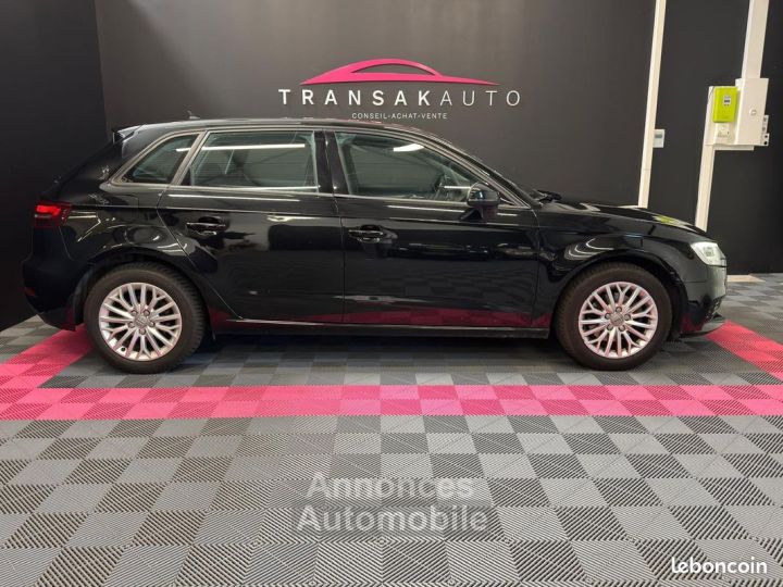 Audi A3 Sportback 16 TDI 110ch Design Luxe SECONDE MAIN RÉVISION A JOUR - 11