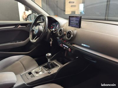 Audi A3 Sportback 16 TDI 110ch Design Luxe SECONDE MAIN RÉVISION A JOUR   - 14