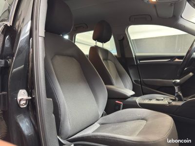 Audi A3 Sportback 16 TDI 110ch Design Luxe SECONDE MAIN RÉVISION A JOUR   - 15
