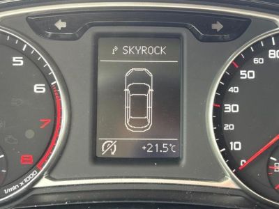 Audi A1 12 TFSI 86 ch AMBITION XENON + RADAR AR   - 14