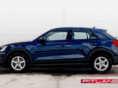 Audi Q2 30 TFSI Blue Navigation Feu LED Jantes 19   - 2