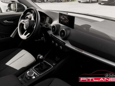 Audi Q2 30 TFSI Blue Navigation Feu LED Jantes 19   - 9