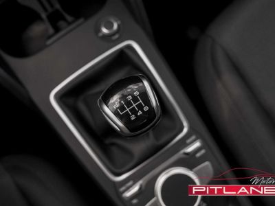 Audi Q2 30 TFSI Blue Navigation Feu LED Jantes 19   - 19