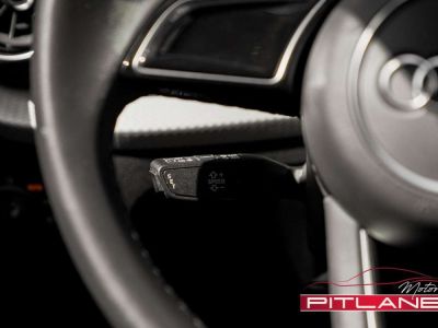 Audi Q2 30 TFSI Blue Navigation Feu LED Jantes 19   - 22