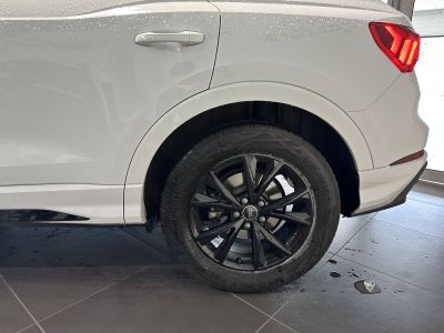 Audi Q3 35 TFSI 150 ch S tronic 7 S line   - 11